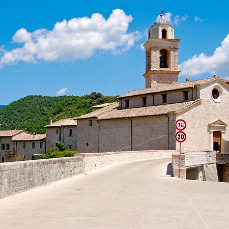 Bed and Breakfast Le Fate Umbria Sellano Exterior foto