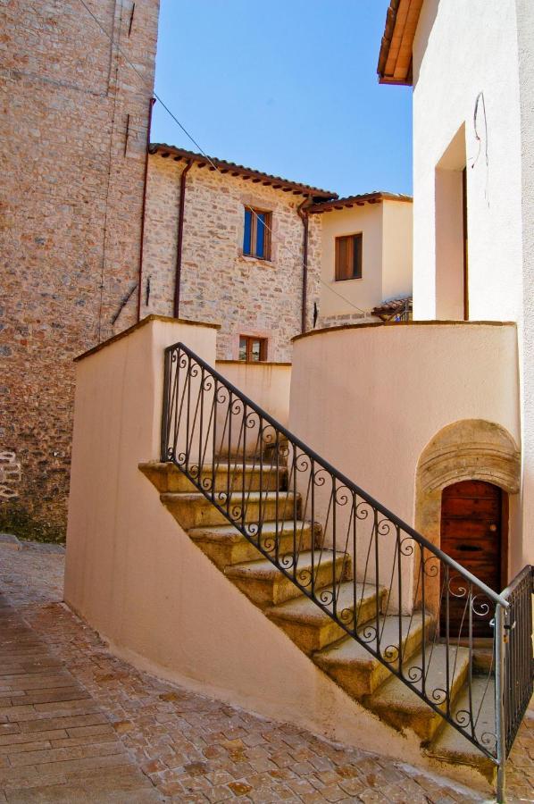 Bed and Breakfast Le Fate Umbria Sellano Exterior foto